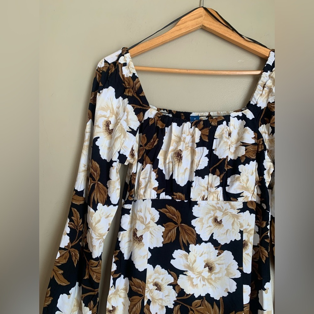 Old Navy Floral Smocked Maxi Dress Black Brown White Size Medium Empire NWT - Picture 2 of 10